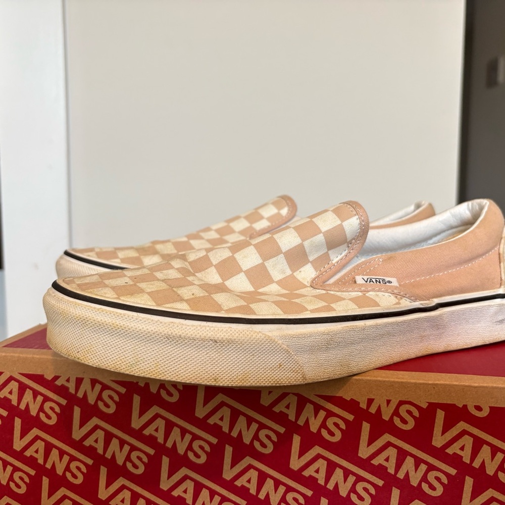 Vans Slip-On Checkerboard in Beige and Cream